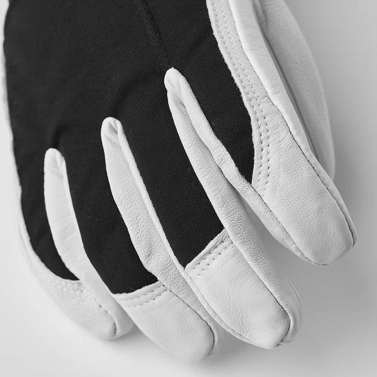Heli Ski Female Gloves - Snowtrax