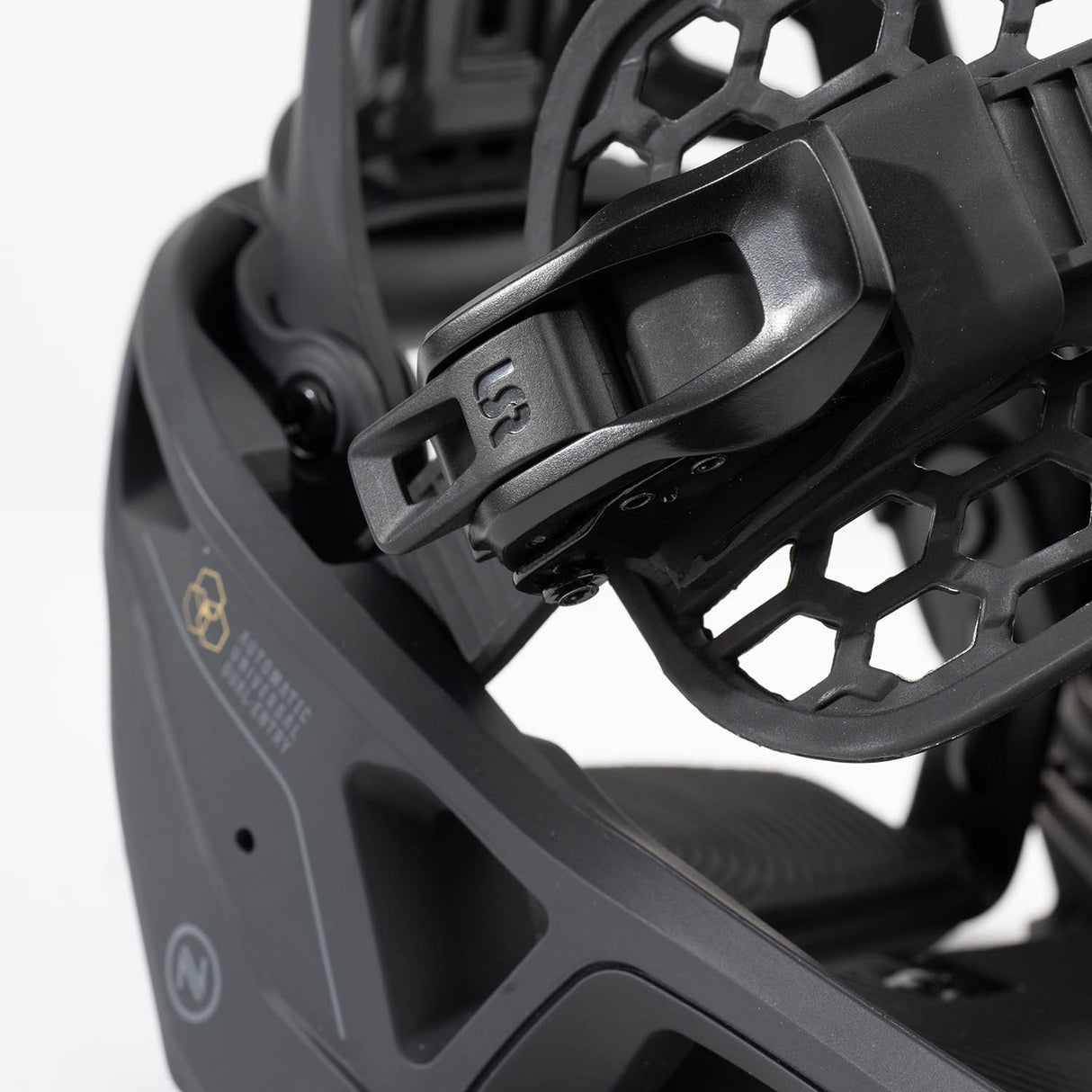 Supermatic Snowboard Bindings 2025 - Snowtrax