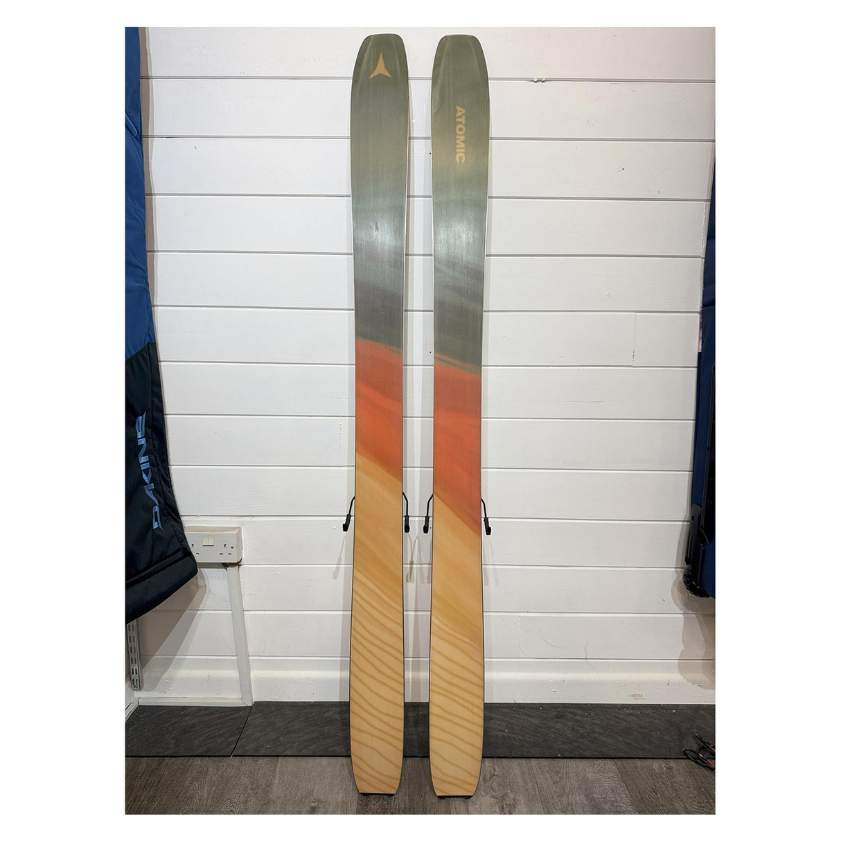 Backland 108 W Skis & SHIFT² 10 MN Bindings w/Skins - Ex Demo