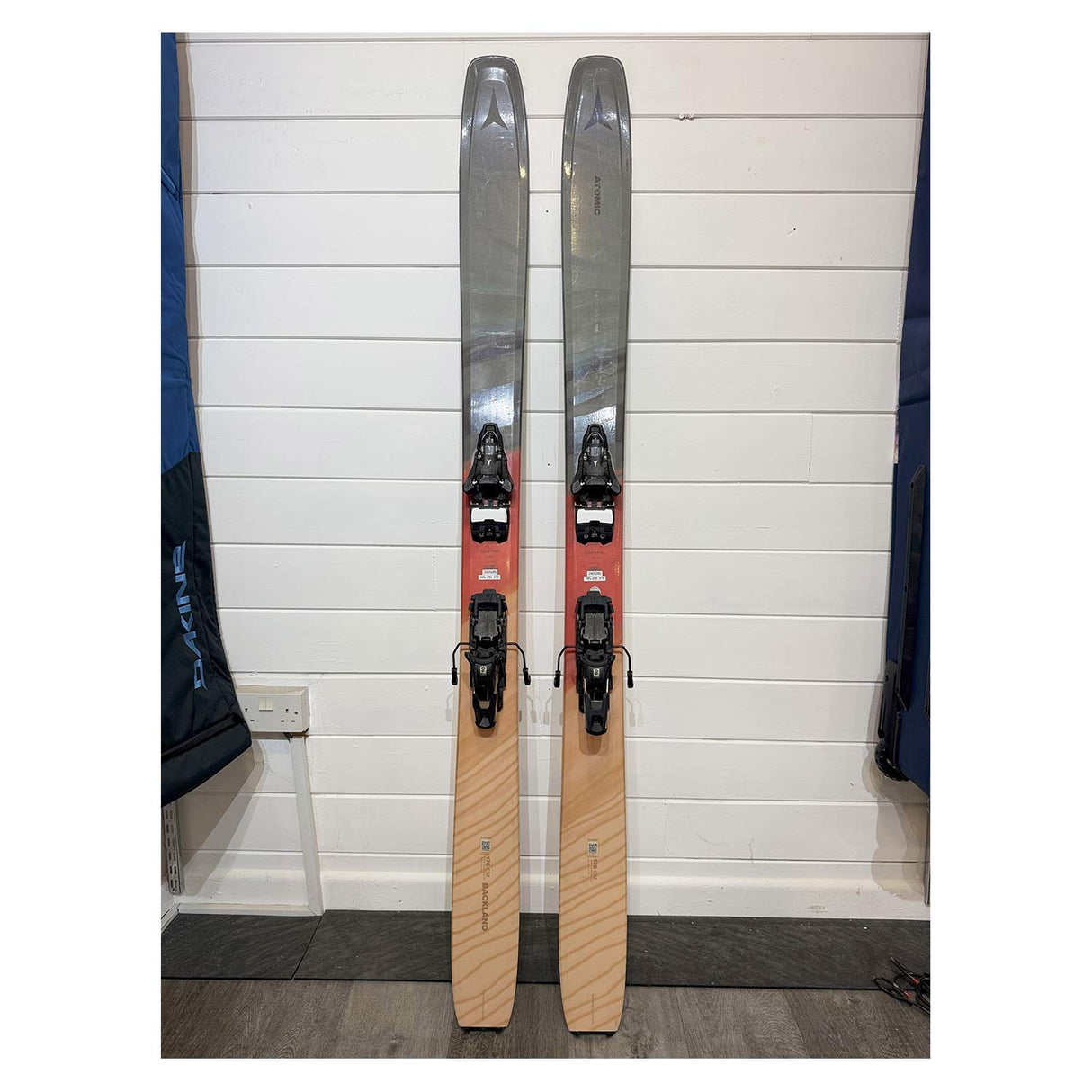 Backland 108 W Skis & SHIFT² 10 MN Bindings w/Skins - Ex Demo