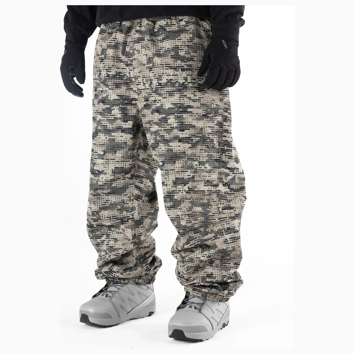 Howl Nowhere Pant in Camo, front on model