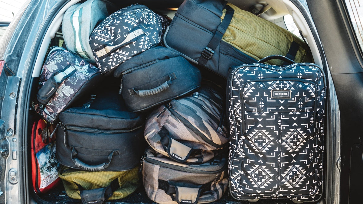 ULTIMATE SKI HOLIDAY PACKING LIST – Snowtrax