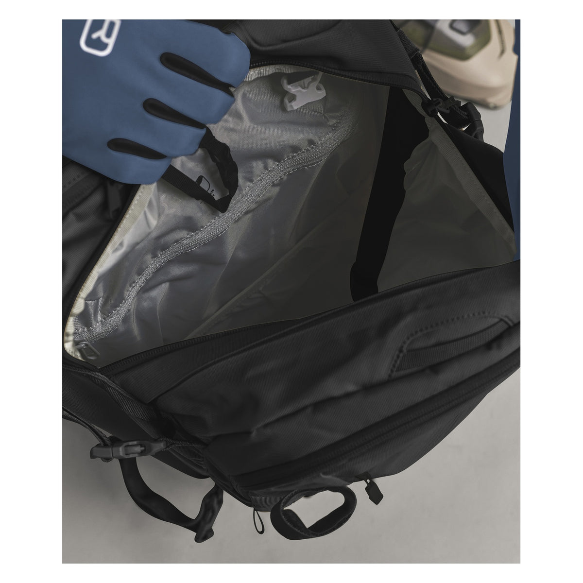 Haute Route 32 Backpack