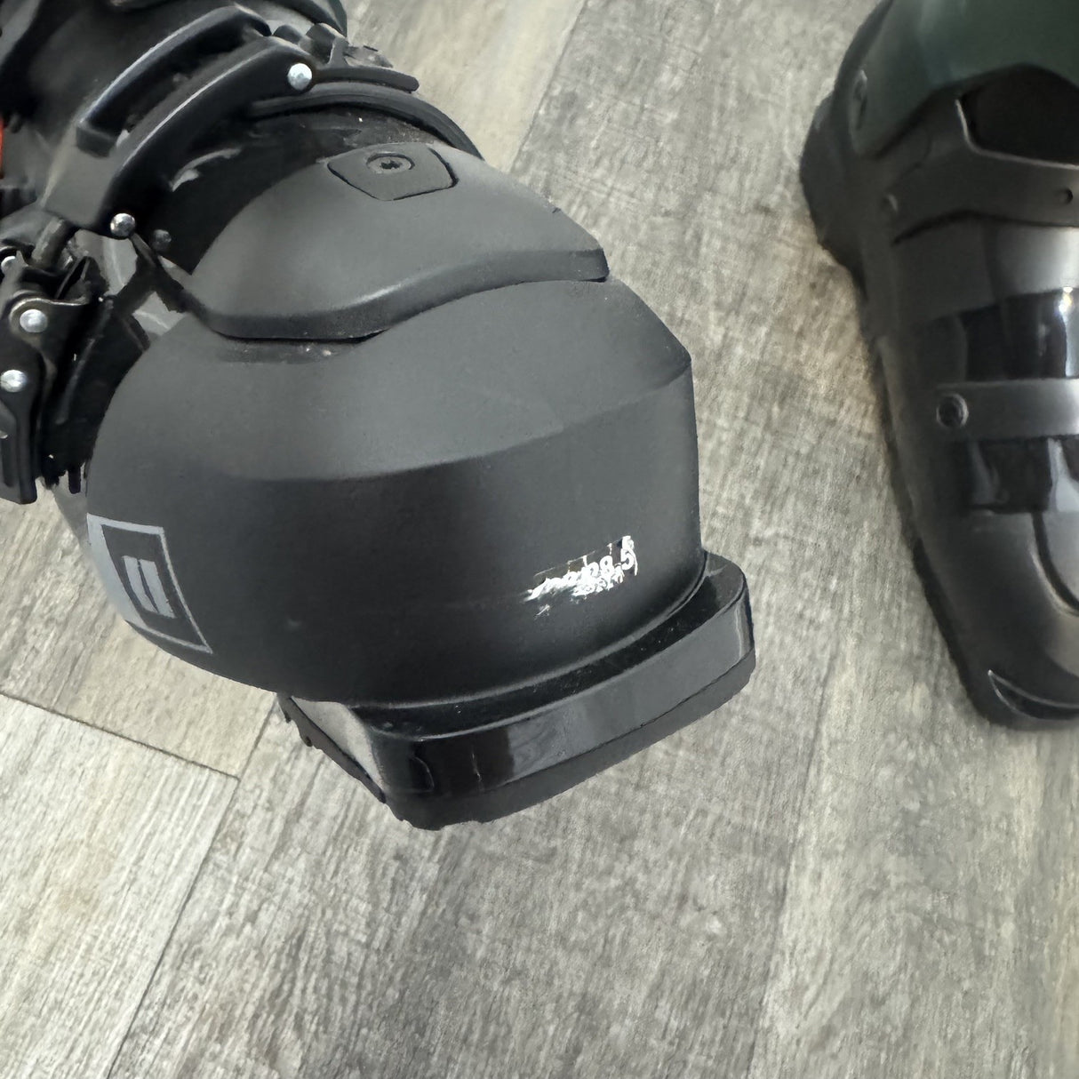AR ONE 110 MV Ski Boots 2027 - Ex Demo