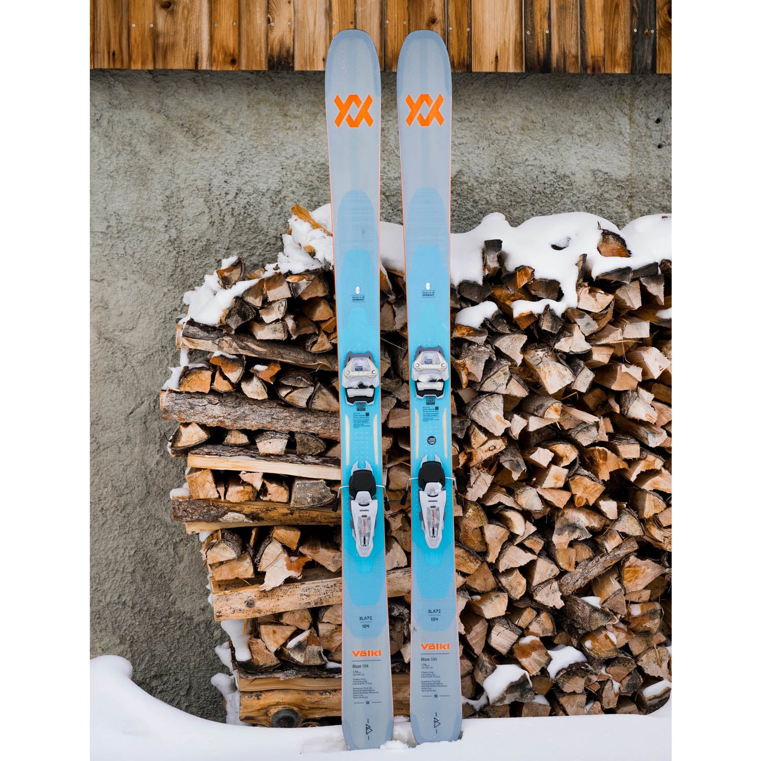 Volkl Blaze 104 Skis 2025 – Snowtrax