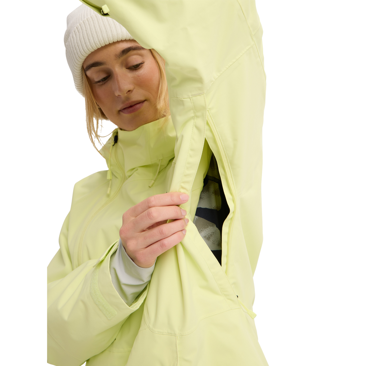 Womens Reserve 2L Relaxed Anorak