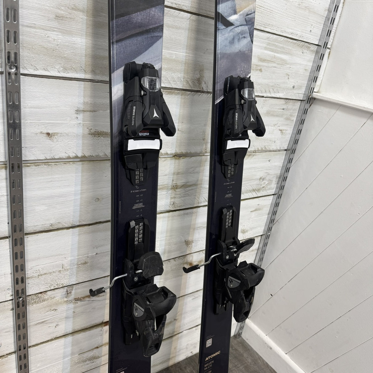 Maven 94 CTI Skis & Strive 11 GW R Bindings 2026 - Ex Demo