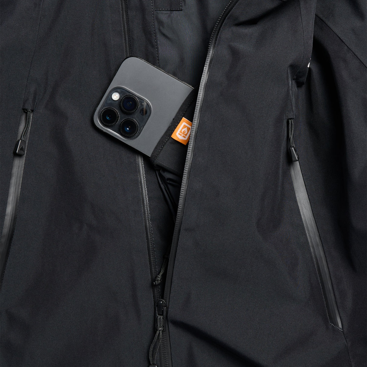 Reserve GORE-TEX 2L Snowboard Jacket
