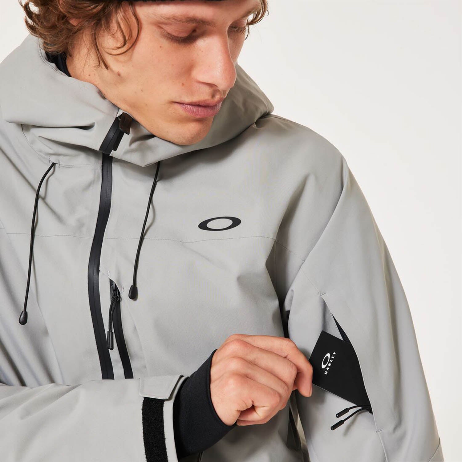 Oakley Canopy Insulated Jacket | Snowtrax Store UK