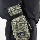 Howl Fairbanks Mitt in Glitch Camo worn